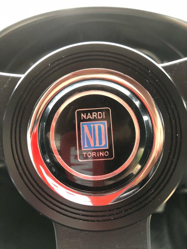 NARDI classic ホーンボタン取り付け（マツダ ユーノスロードスター