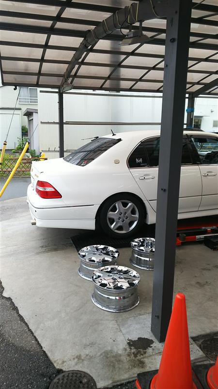 後期純正17インチ→前期オプション17インチ！（トヨタ セルシオ・30系