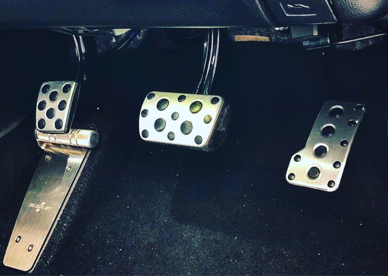 プリウス50 トヨタ純正アルミペダルセット交換＆アルテッツァクラッチ