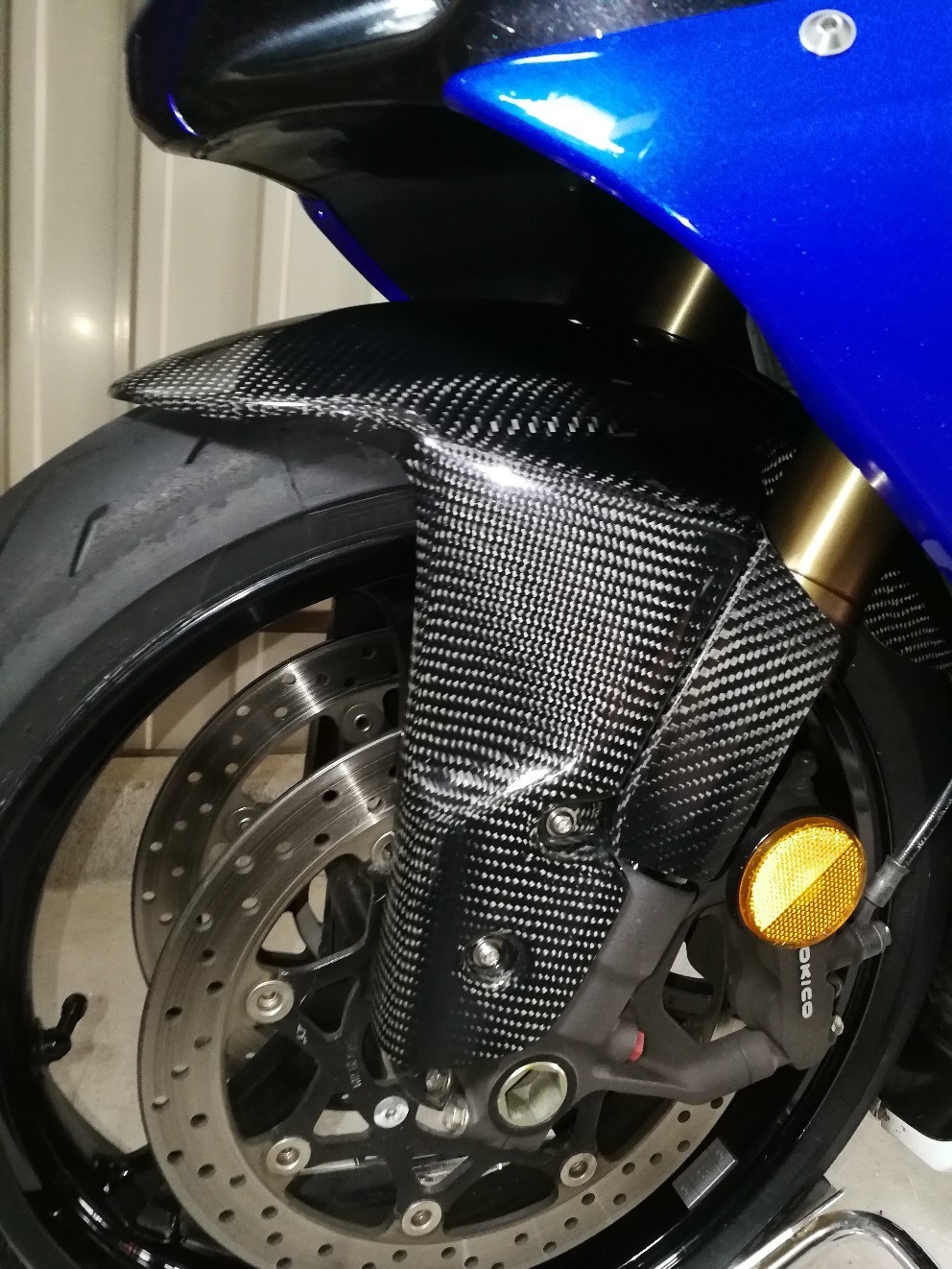 カーボンフロントフェンダー取付（スズキ GSX-R1000）by シロー114