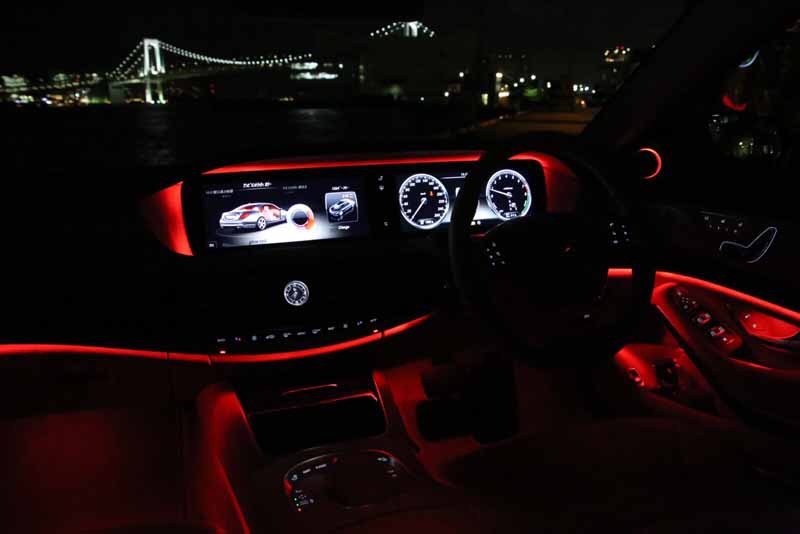 220クラウン アンビエントライト 加工（トヨタ クラウンハイブリッド