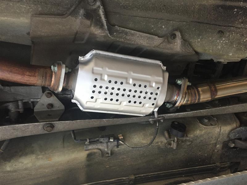 NA6と8の触媒比較（マツダ ユーノスロードスター・NA）by cappu