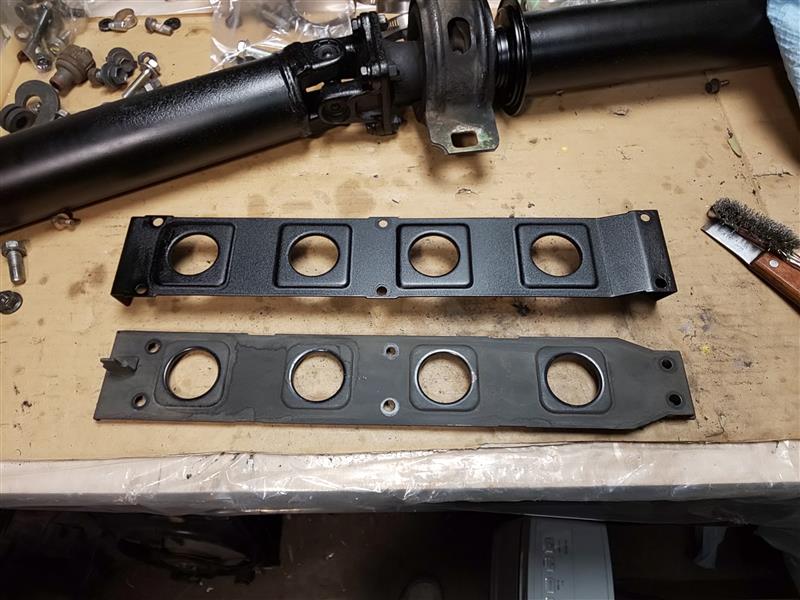 AE86制作プロジェクト167～プラグホールカバー他塗装（トヨタ