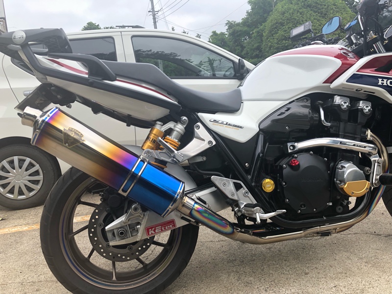 ワイバンツイン取り付け（ホンダ CB1300 SUPER BOL D'OR (スーパー