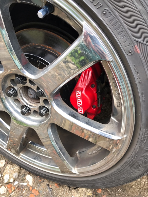 リア赤キャリパー交換（スバル エクシーガ・YA）by ぐんぐにーる