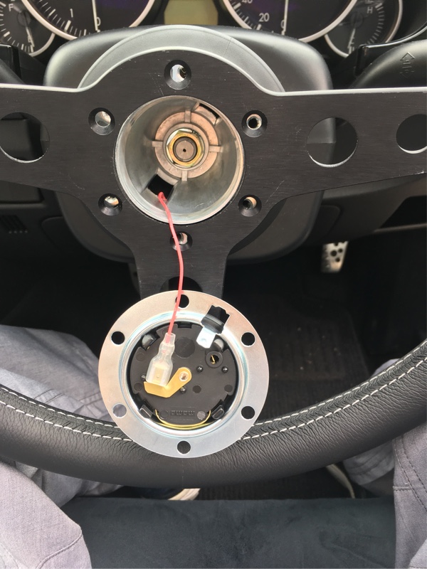 MOMOステアリング、ワークスベルステアリングボス取り付け その2