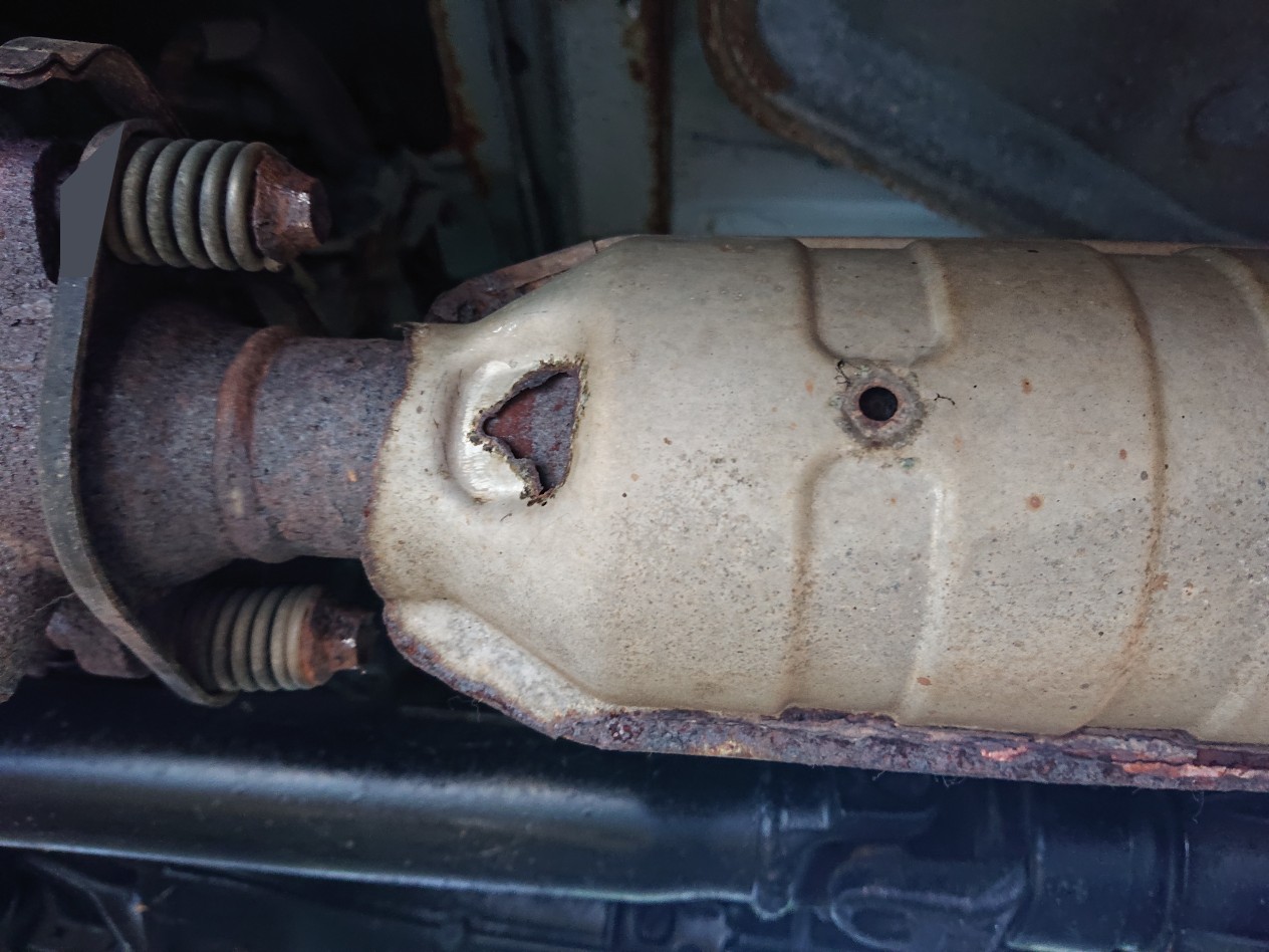 触媒交換（三菱 ミニキャブトラック・U61/62）by hei - みんカラ