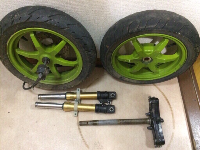 定番の12インチ化①(フロント編)（スズキ アドレスV125G）by 博士