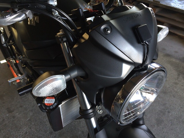 ヘッドライト取付・取外し @ SV650ABS（スズキ SV650ABS）by ハコ点の