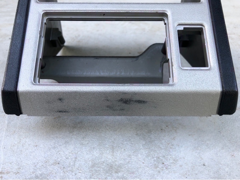 コンソールボックスの補修（日産 スカイライン・R30）by 田んぼES