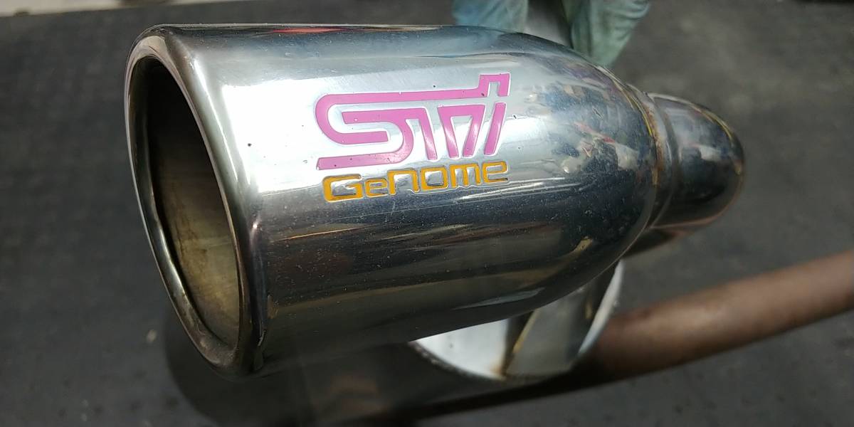 STI Genomeマフラー装着（スバル ヴィヴィオ・KK/KY/KW）by monroe