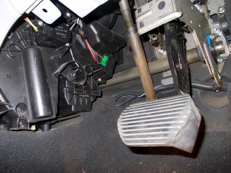 ブロアファンレジスタ交換（シトロエン C3プルリエル）by いこみゃん