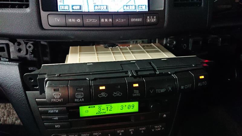 スイングレジスター取り付けその2（トヨタ マークII・X110系）by 仁志