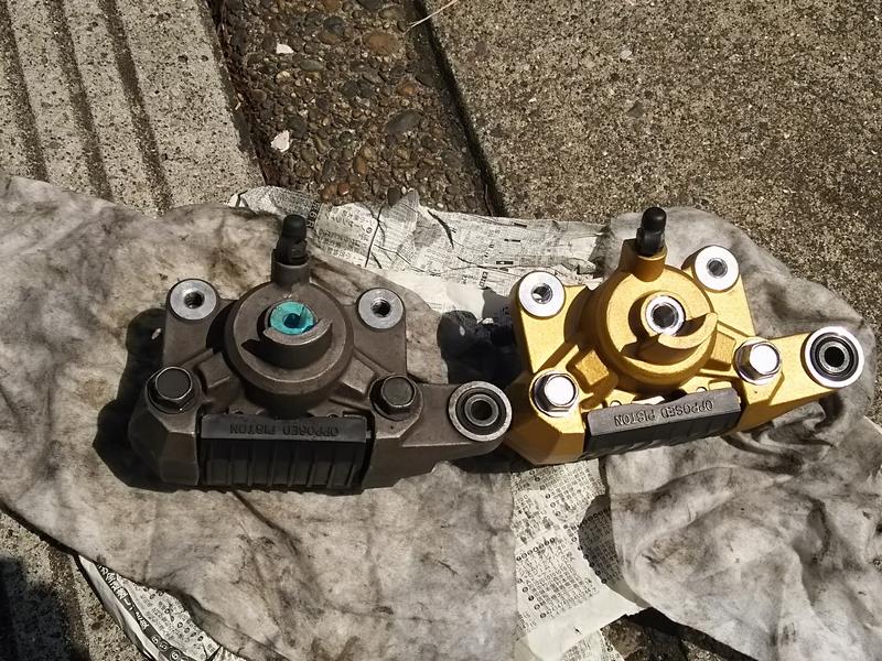 ZRX1100]リアブレーキキャリパー交換と揉み出し（カワサキ ZRX1100）by
