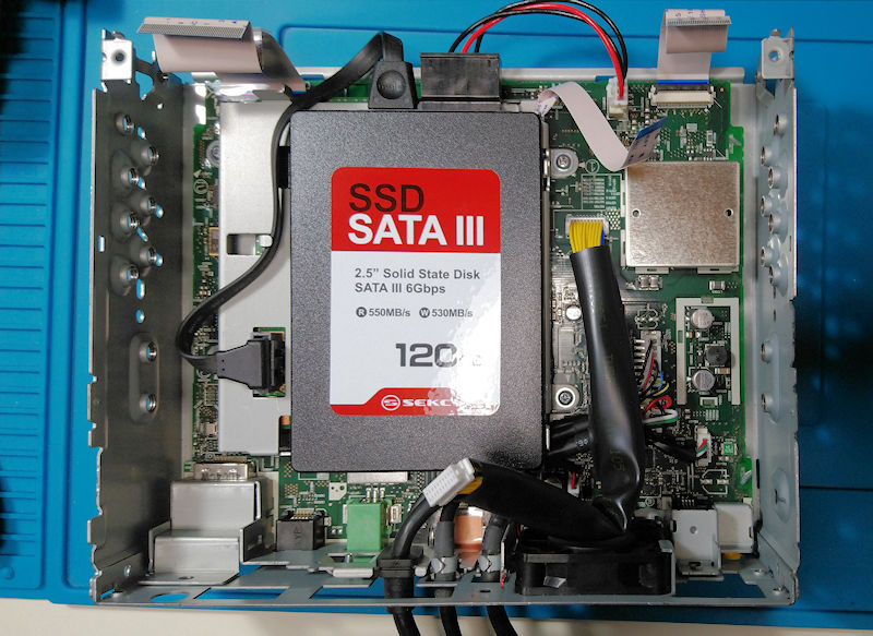 サイバーナビ AVIC-VH0999のSSD化（ホンダ シビック・EK）by マサ21