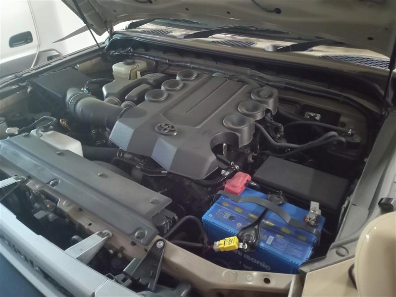 FJにクスコのストラットタワーバーを装着（トヨタ FJクルーザー