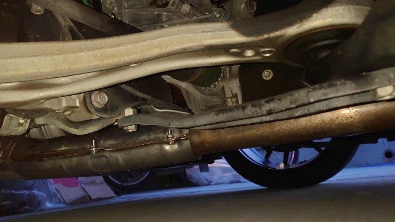 BR/BM9フロントパイプ流用（スバル レヴォーグ・VM）by みかんmikan