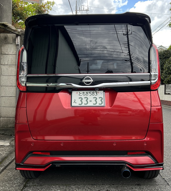 IMPUL リアサイドスポイラーとルーフサイドガーニッシュ取付（日産