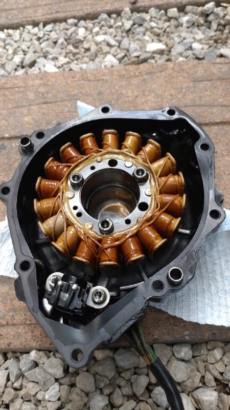 ジェネレーターカバー交換（スズキ GSX1300R HAYABUSA (ハヤブサ)）by