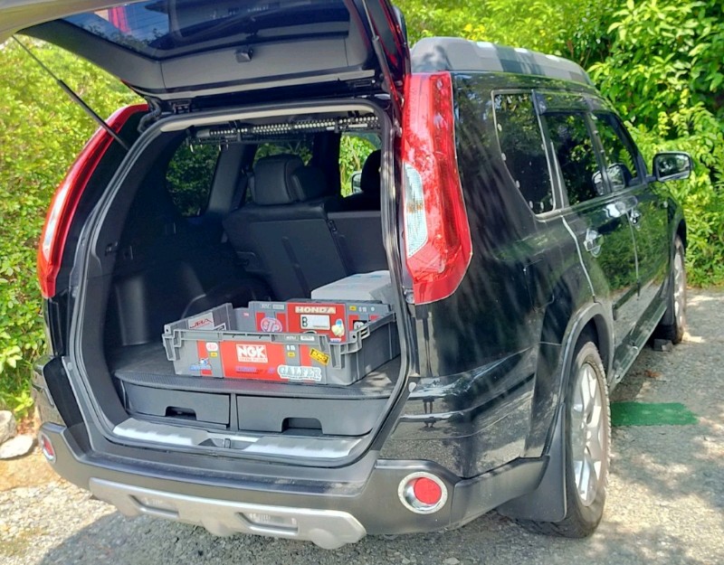 ラゲッジアンダートレイ 左側（日産 エクストレイル・T31）by きんもり