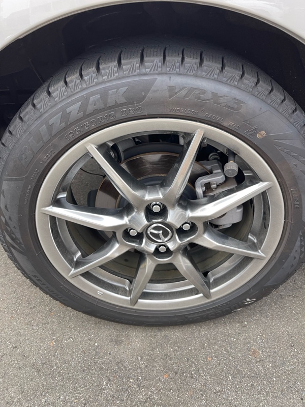 スタッドレスタイヤに交換したよ（マツダ ロードスター・ND）by Rong