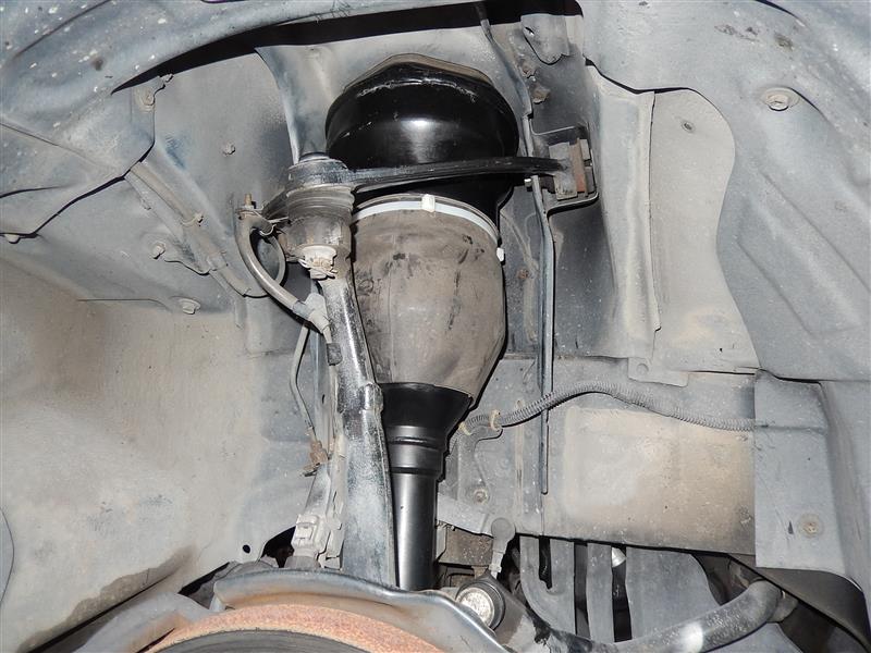 センチュリー右側フロントエアサス交換（トヨタ センチュリー（セダン