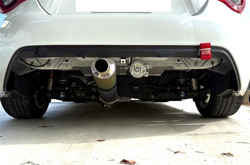 センター出しマフラー zn8純正&バイク用1本だしマフラー（トヨタ 86