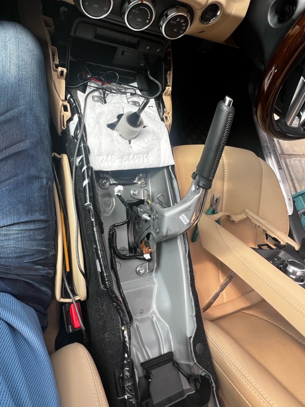 シフトブーツ サイドブーツ交換（マツダ ロードスター・ND）by mimir