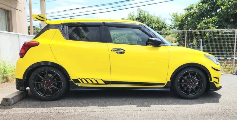 ダウンルックオーバーフェンダーモール 取り付け（スズキ スイフト