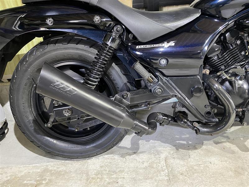 スーパートラップマフラー（カワサキ エリミネーター250V）by 通常の3