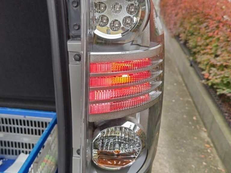 ヴォクシーテールランプのLED化（トヨタ ノア・70系）by コッペパパ