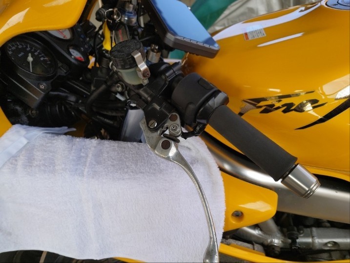 ラジアルクラッチマスター交換（ホンダ VTR1000F FIRE STORM