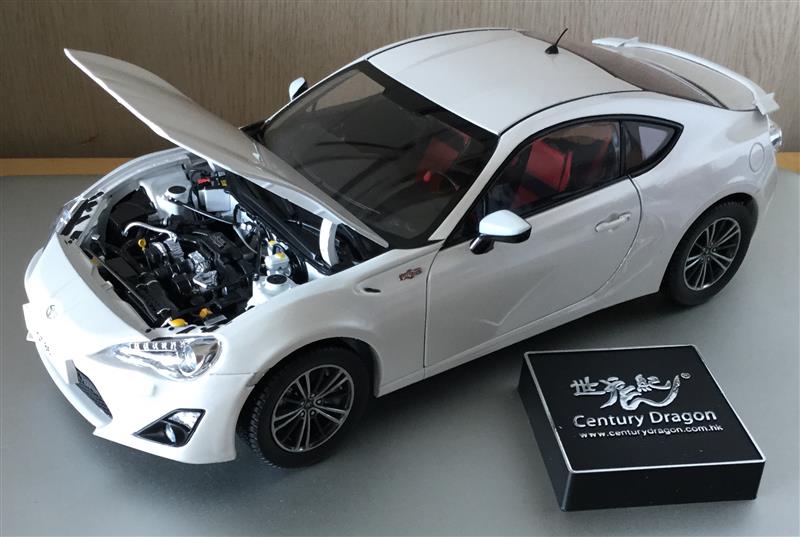 レアな1/18センチュリードラゴンのトヨタ86(左ハンドル)です♪｜てつ