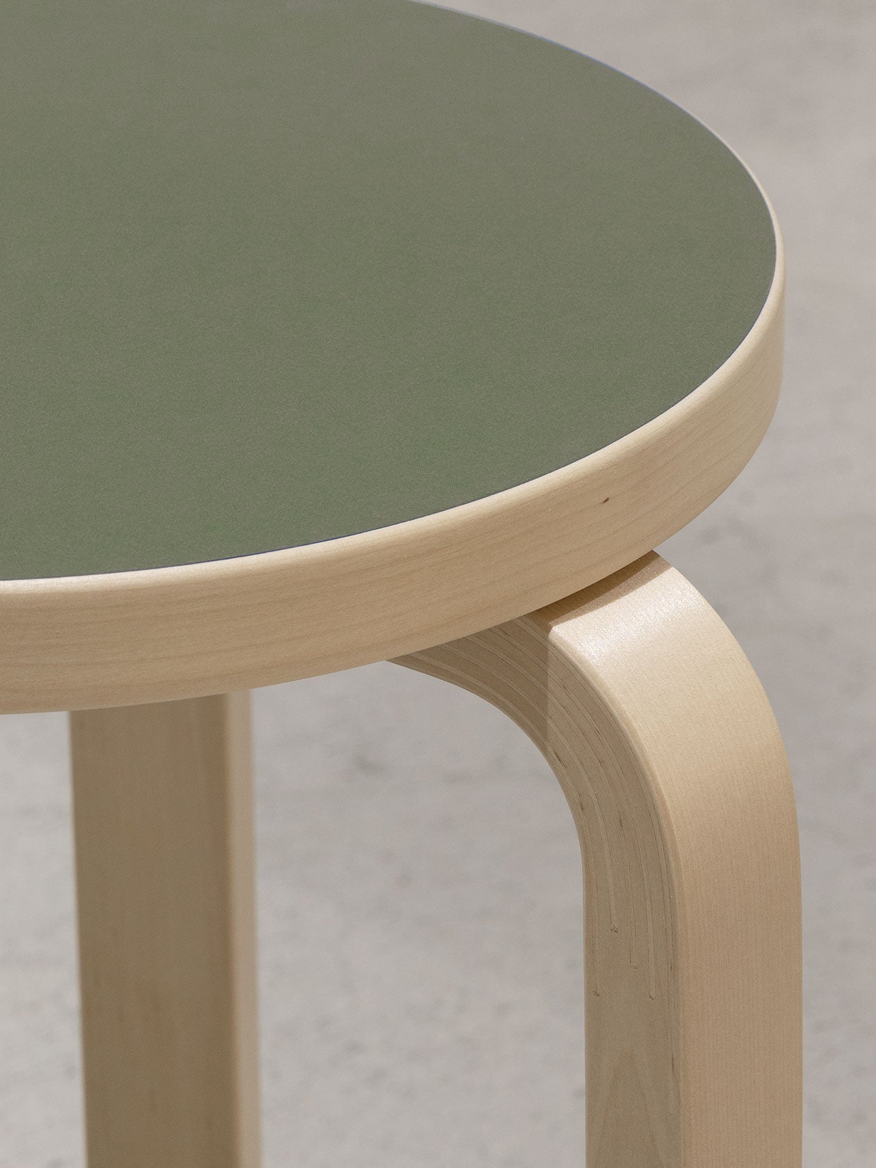 Stool 60 スツール60｜Artek