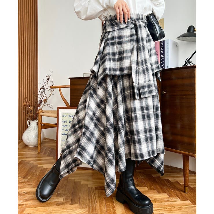 ラップ風ランダムヘムチェックスカート[品番：ERMW0004158]｜moment+