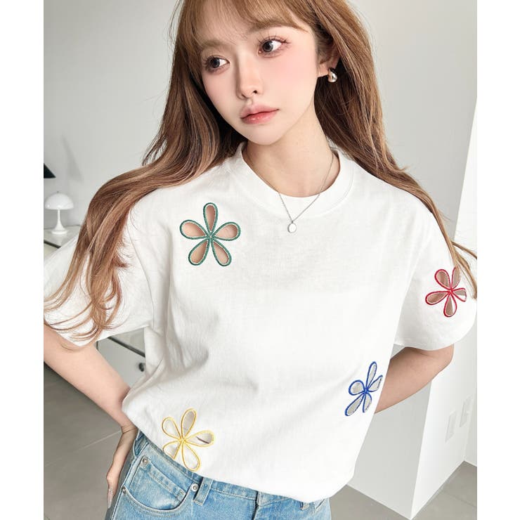 フラワー刺繍半袖Tシャツ[品番：ERMW0000188]｜moment+（モーメント