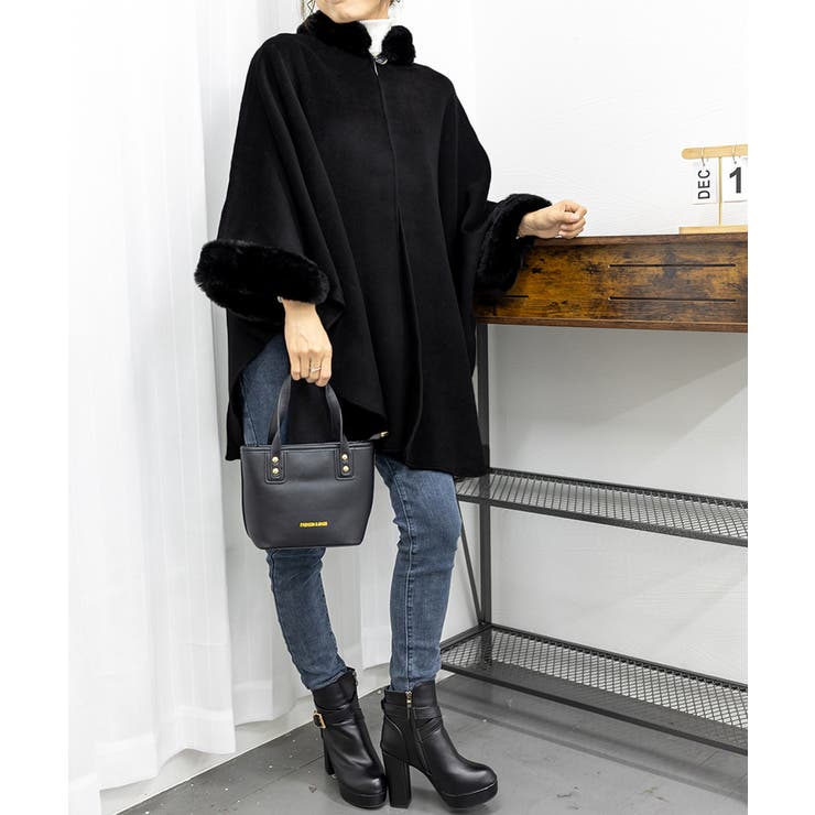 ファー付きケープコート レディース 韓国[品番：AGCW0005156