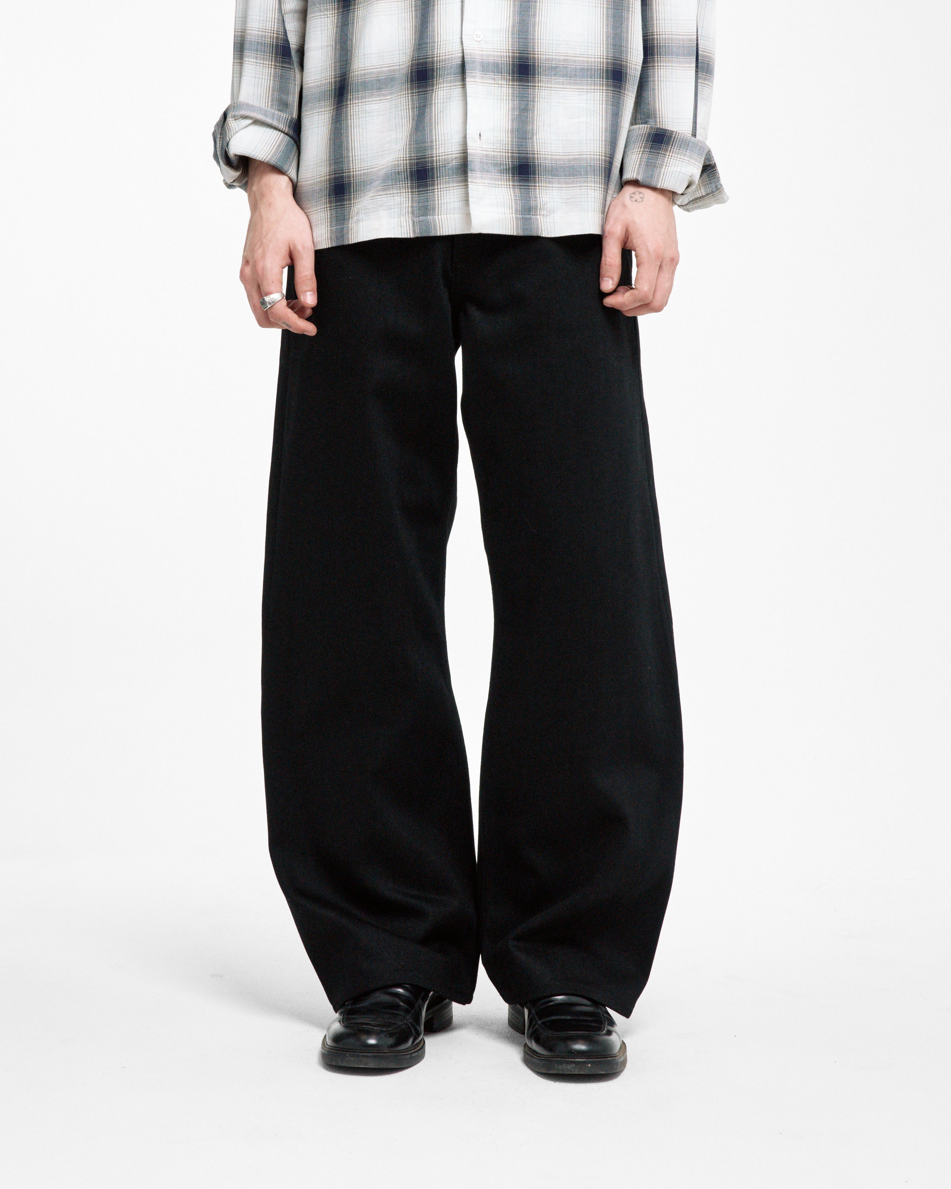 No Maintenance - Torai Wide Leg Denim in Raw Onyx Black | NO