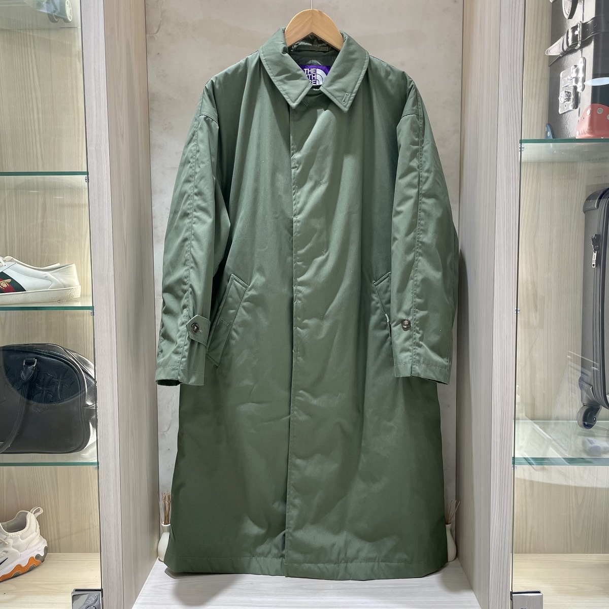 渋谷店で、ノースフェイスパープルレーベルのステンカラーコート