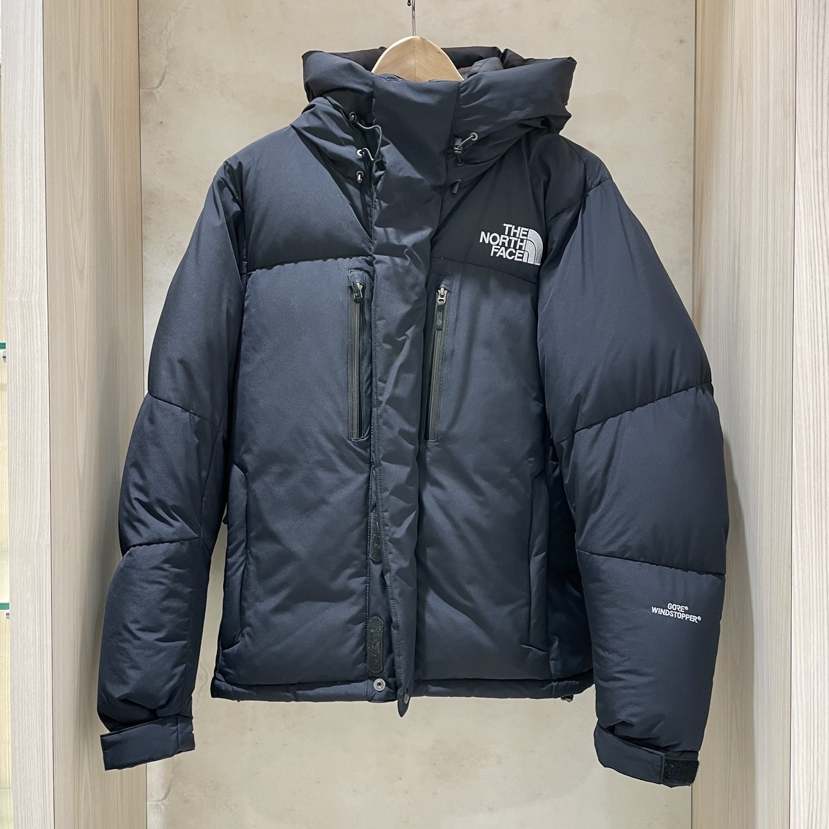 渋谷店で、ノースフェイスのバルトロライトジャケット(ND91641)を