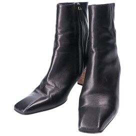 大阪心斎橋店でグッチのスクエアトゥのレディースブーツを買取しました