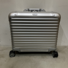 渋谷でリモワを買取。ピッコロというモデル、928.16、ショルダーバッグ