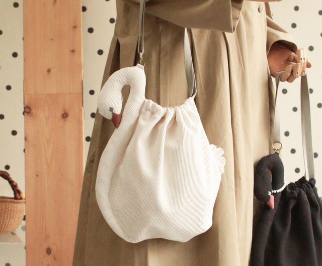 スワンバッグ 白鳥ショルダーバッグ kubomi.shop | トートバッグ