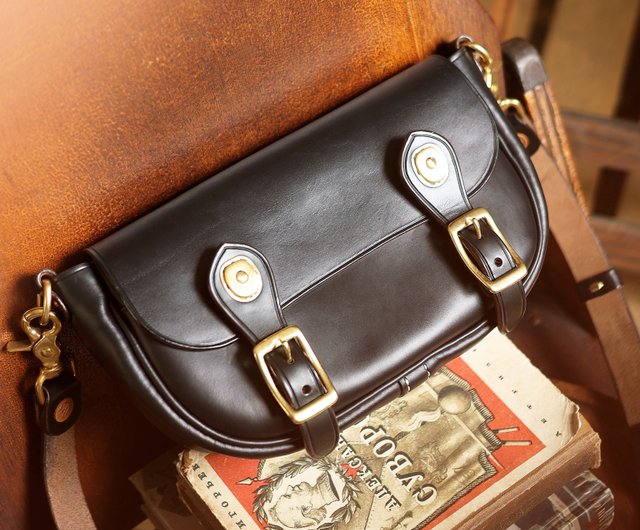 送料無料】アメリカHorweenホーウィン社製 茶芯レザー メッセンジャー