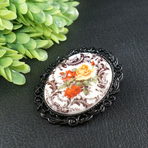 ロシア 薔薇の花 磁器カメオブローチ ブラック イエロー レッド