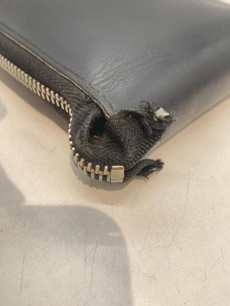 BALENCIAGA(バレンシアガ) / パンチングロゴ2つ折り財布ラウンド