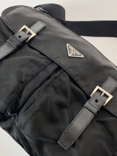 PRADA(プラダ) / メッセンジャーバッグ/ショルダーバッグ/ナイロン/BLK