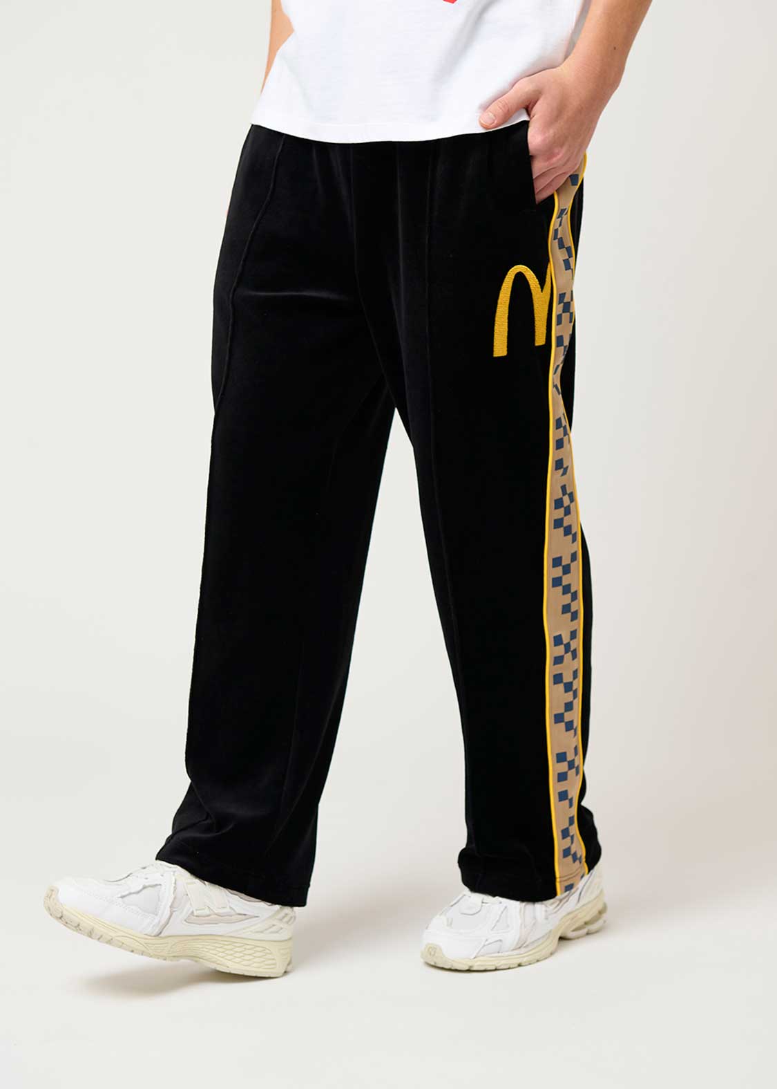 第4弾】ドライブスルー｜ベロアトラックパンツ｜ユニセックス