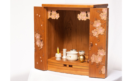 軽井沢彫り 大坂屋家具店 彩色仏壇 工芸品 民芸品 伝統技術 仏具