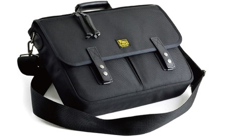 薄型ブリーフケース／A4 バンナイズ バリスティック ナイロン ブラック